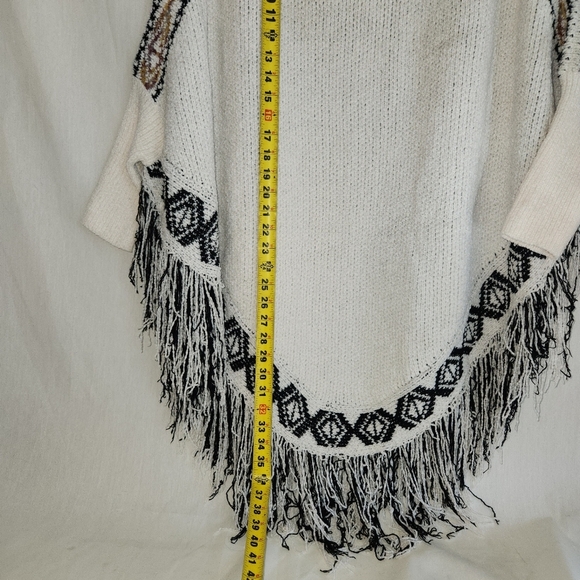 Fringed Knit Chenille Sweater Poncho - White and Black With Tan Detail. Western - Picture 4 of 5